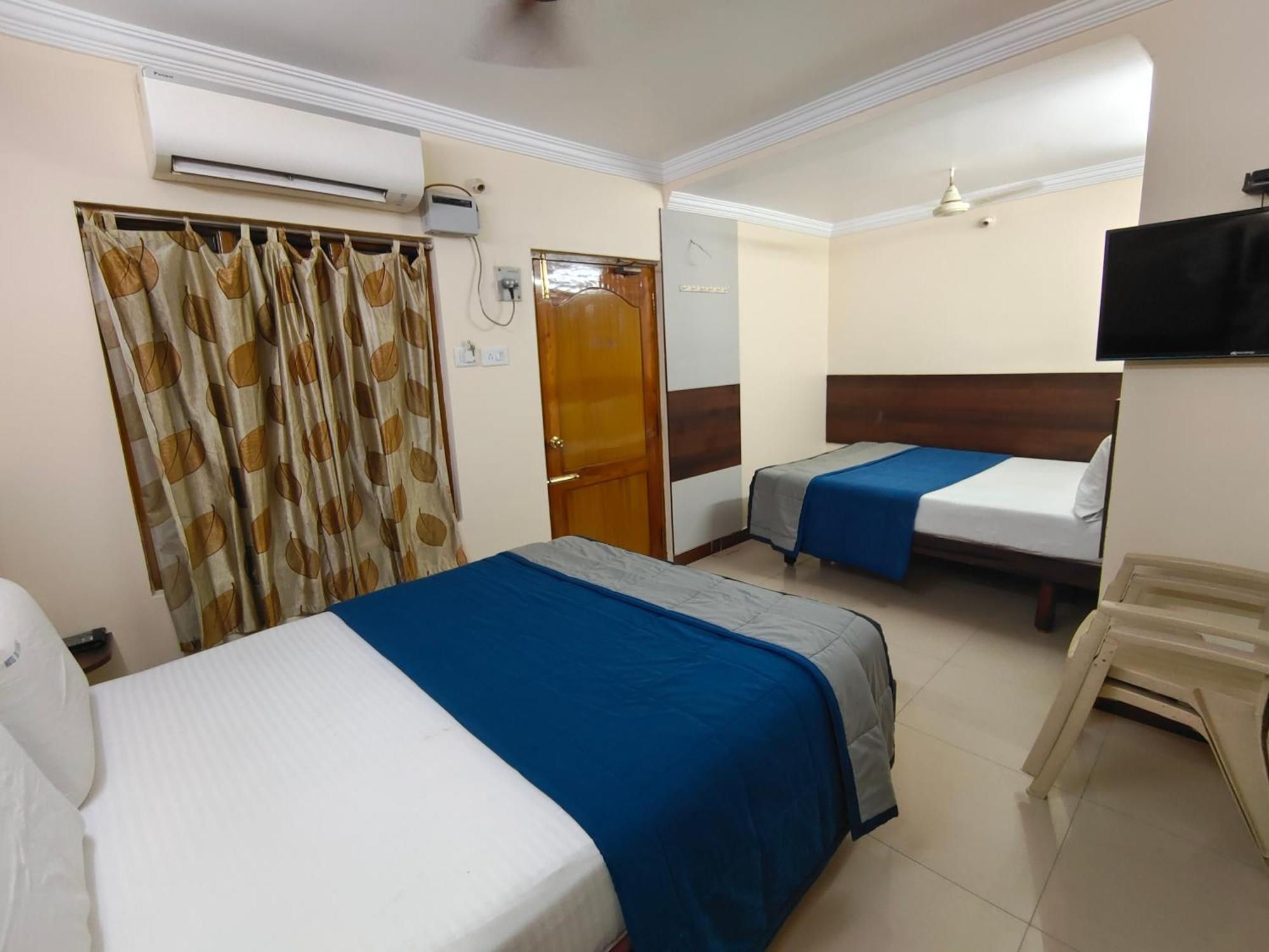 Hotel DKR RESIDENCY Tirupati Exterior foto