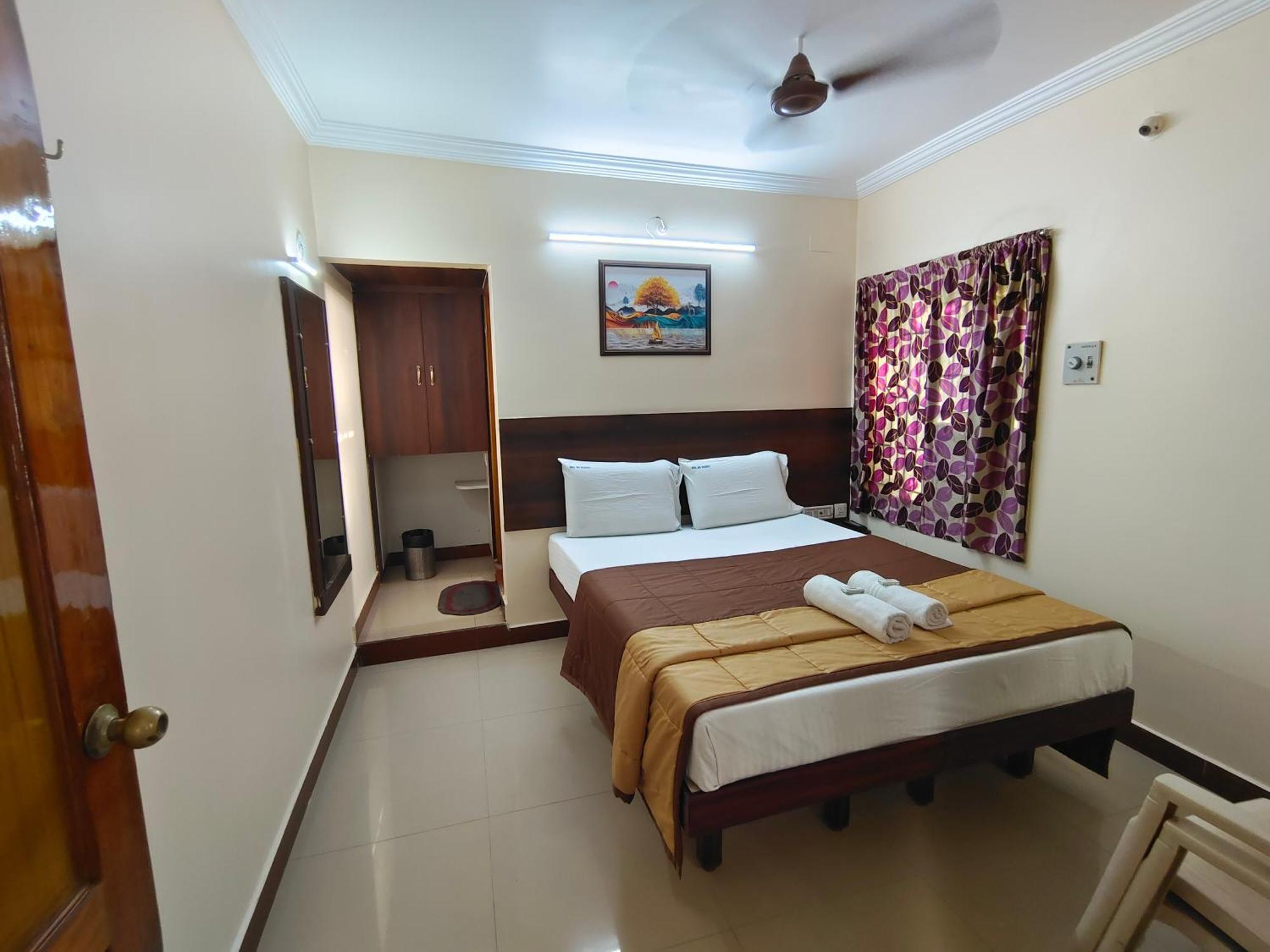 Hotel DKR RESIDENCY Tirupati Exterior foto