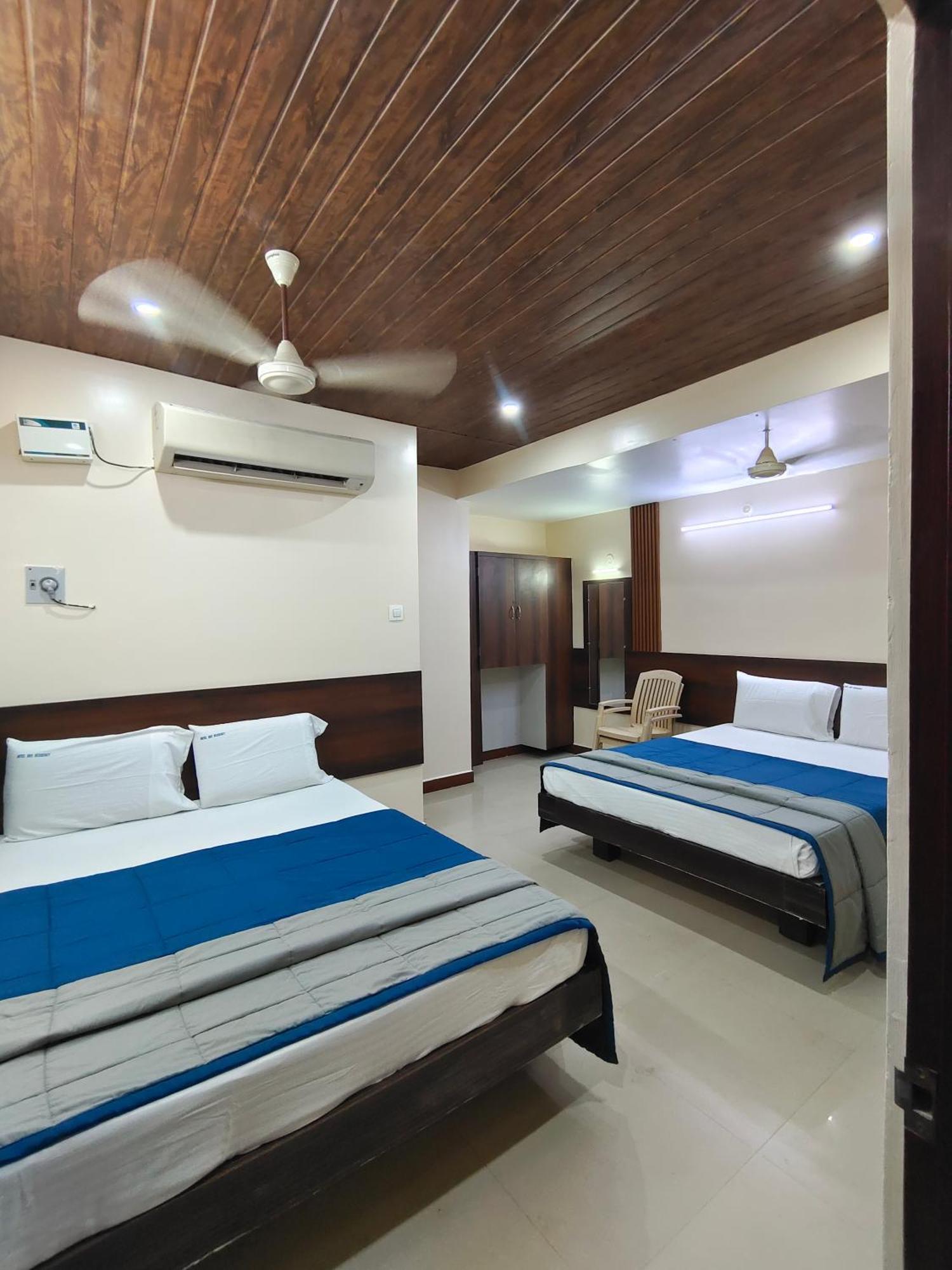 Hotel DKR RESIDENCY Tirupati Exterior foto